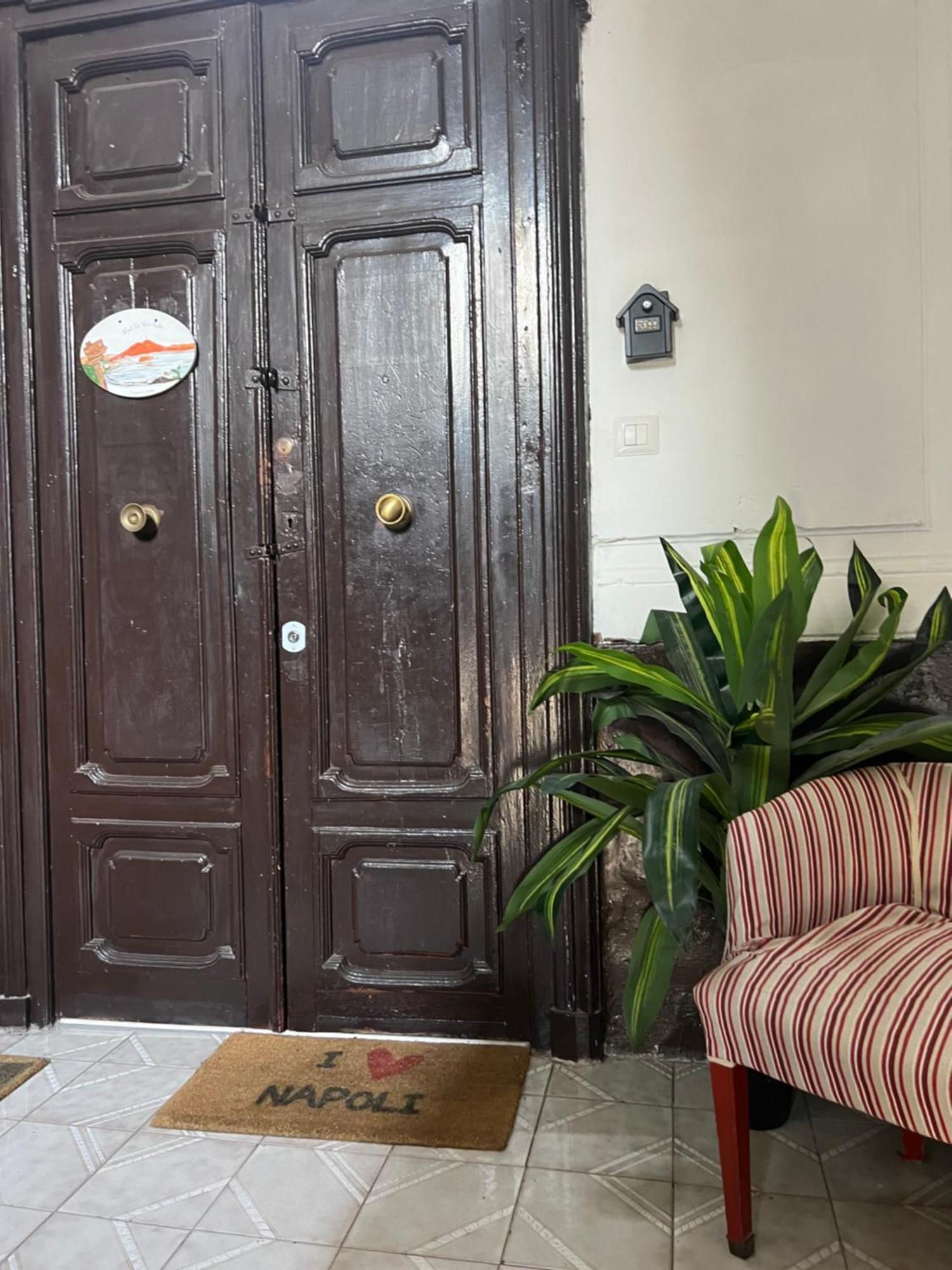 נאפולי Suites Giudecca מראה חיצוני תמונה